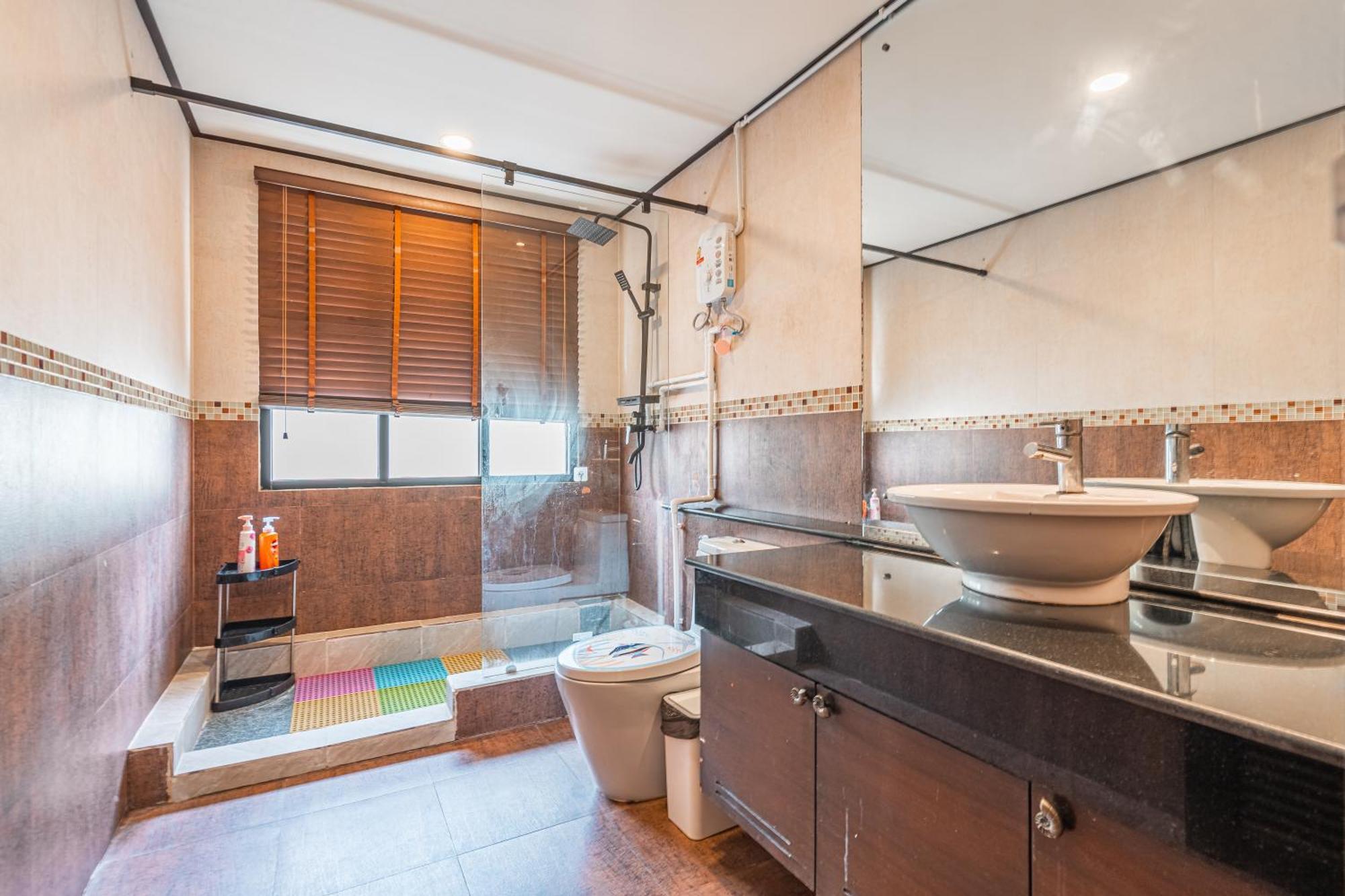 Villa Thai Me22 3b Near Hollywood Pattaya